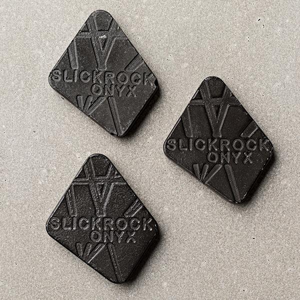 Slick Rock Concrete 34” Cascade Conical Fire On Glass Onyx Colour