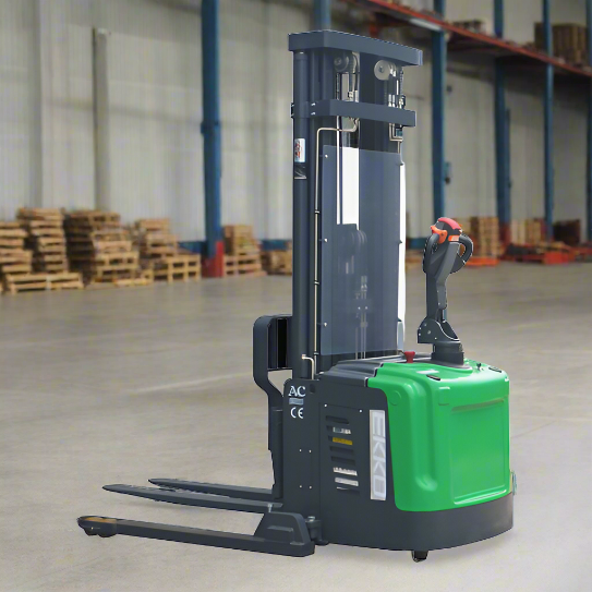 EKKO LithiumStraddle Stacker 4400 lb Cap., 189" Height, SIDE-SHIFT EB16EAS-189Li