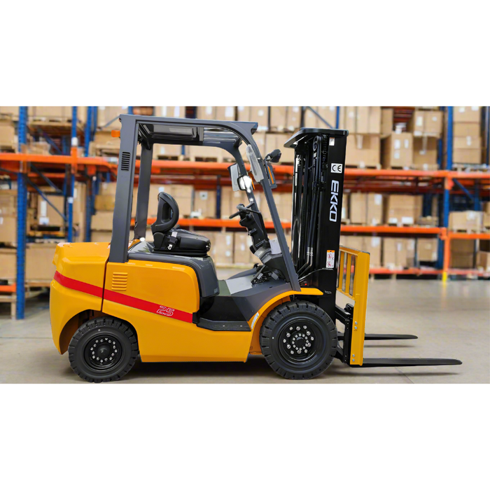 EKKO Forklift with solid pneumatic tires 8500 lbs., cap. EK40D