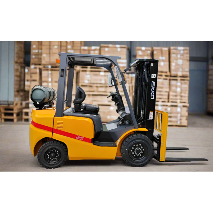 EKKO Forklift with solid pneumatic tires 7000 lbs., cap. EK35TLP