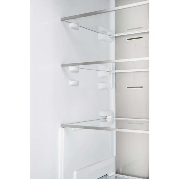 Forno Custodia 48-inch FFFFD1766-48S interior with adjustable glass shelves