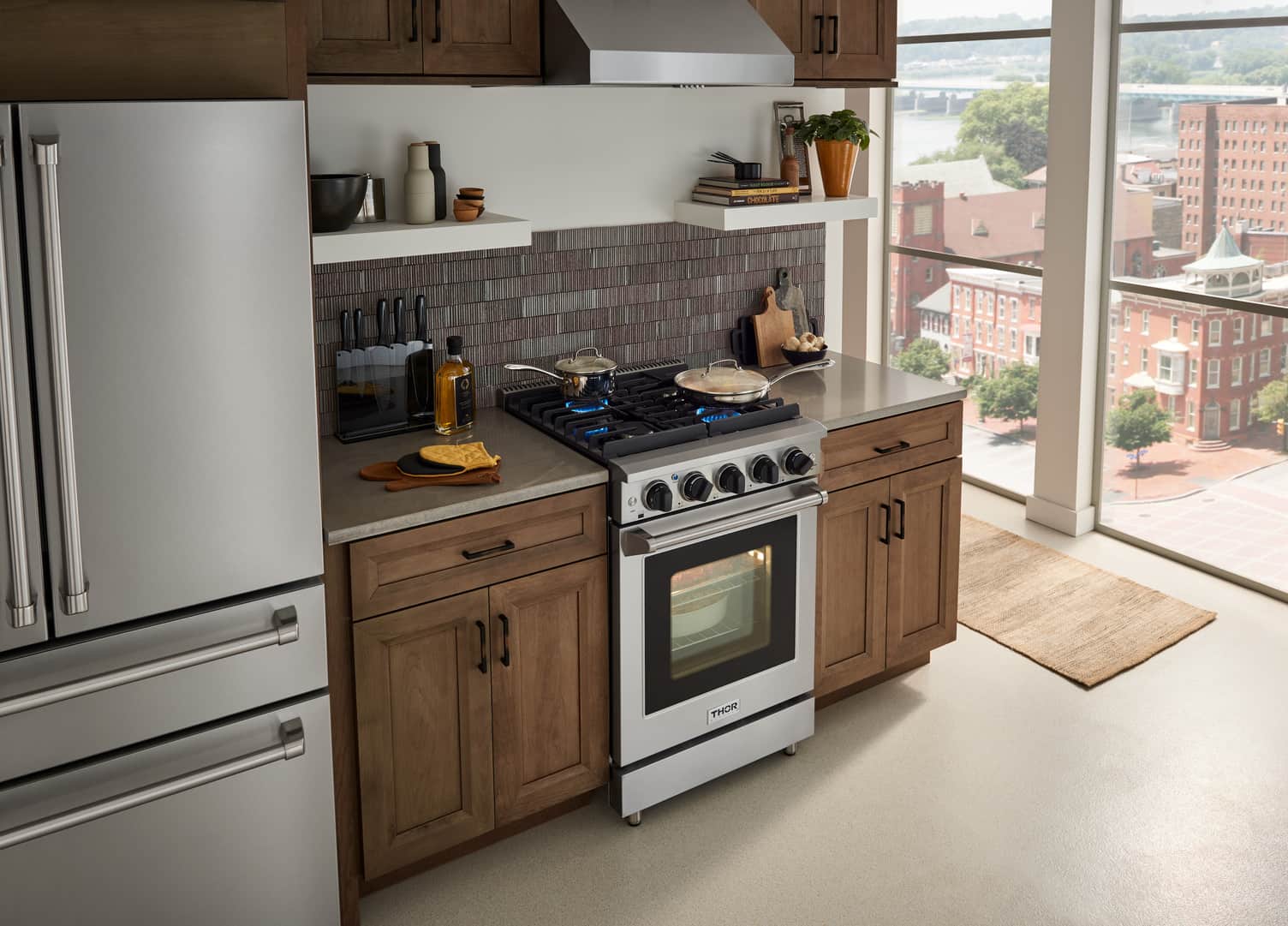 Thor Kitchen 24-Inch 3.7 cu. ft. Oven Gas Range in Stainless Steel LRG2401U