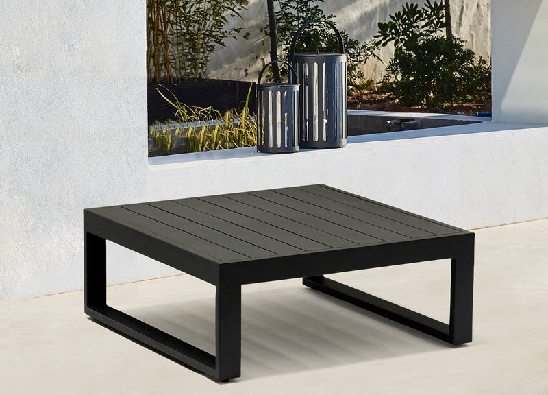 Whiteline Modern Living Caden Outdoor Coffee Table in Grey Color - CT1681