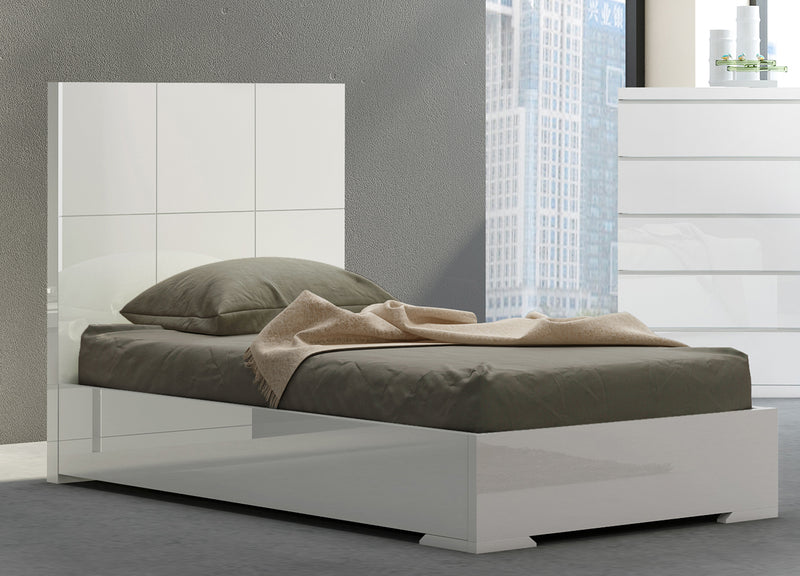 Whiteline Modern Living White Anna Twin Bed - BT1207