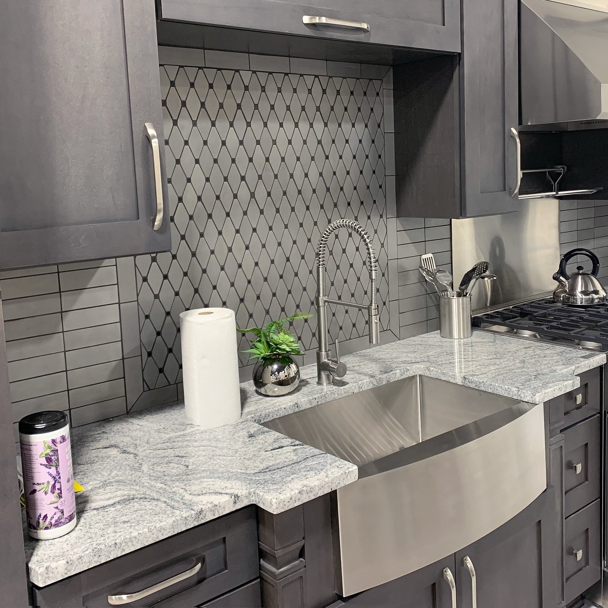 ZLINE 30" Zermatt Farmhouse Apron Mount Single Bowl Kitchen Sink with Bottom Grid