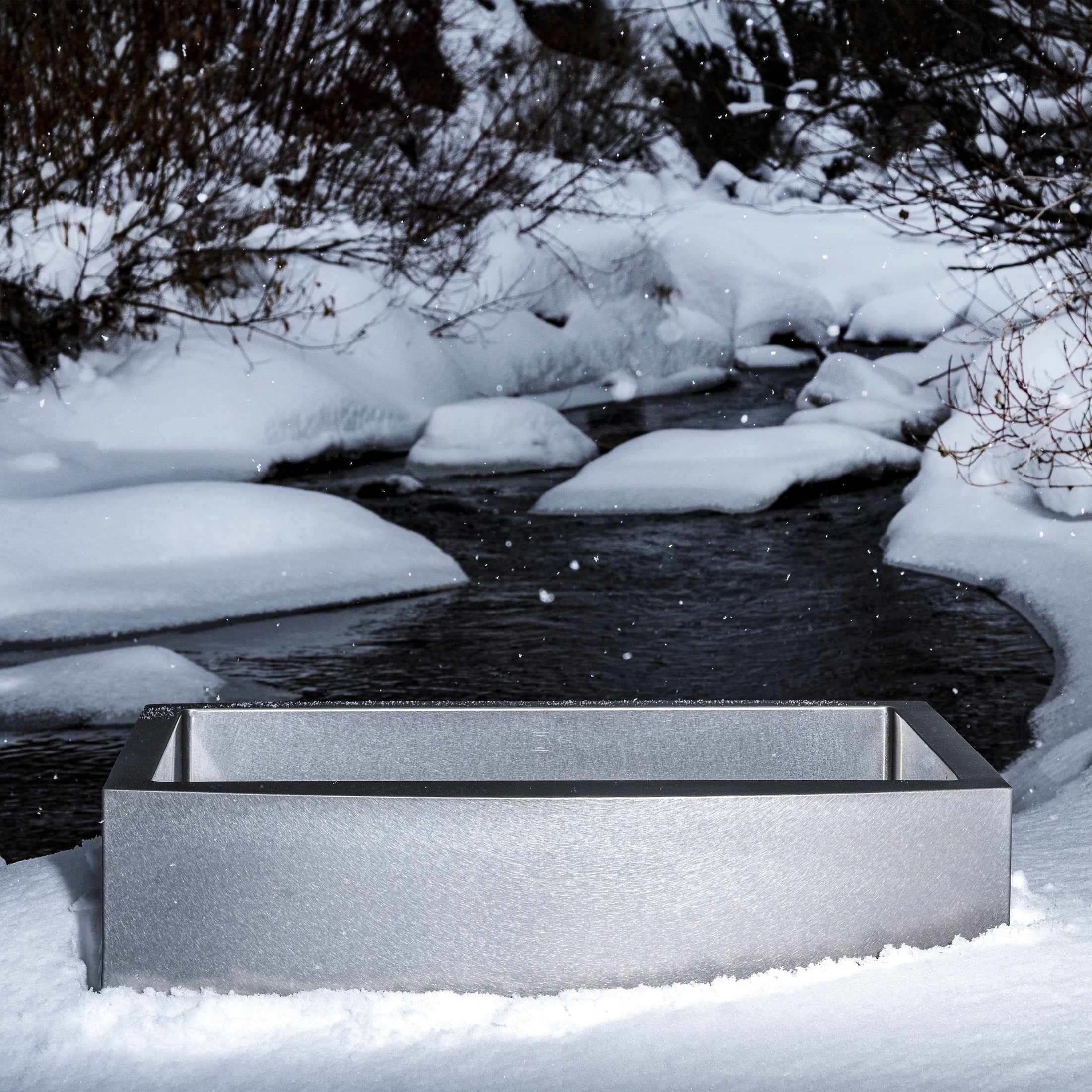 ZLINE 33" Vail Farmhouse Apron Mount Single Bowl Kitchen Sink with Bottom Grid 