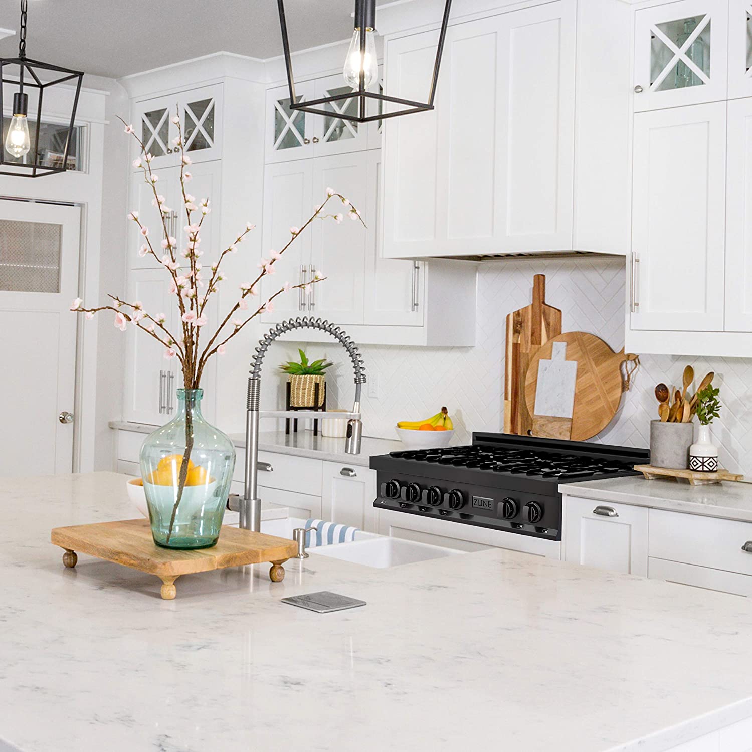 ZLINE 36" Professional Black Stainless Gas Rangetop with 6 Gas Burners - RTB-36