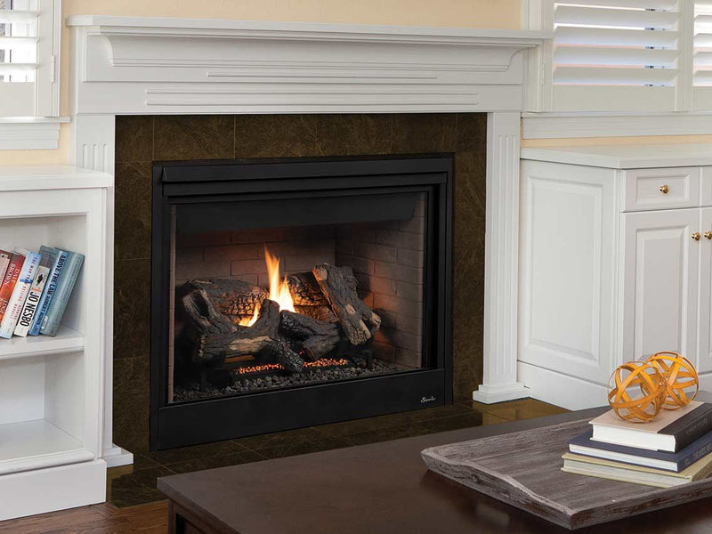 Superior Fireplace DRT4000 Direct Vent Gas Fireplace | Traditional | Front-View